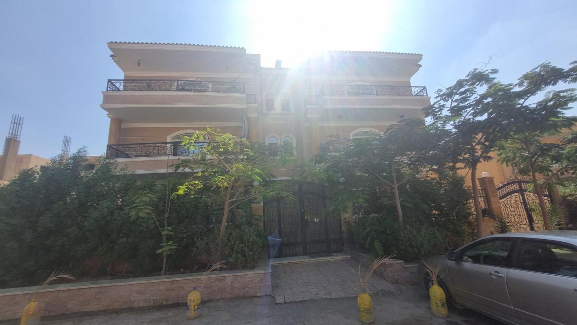 New Luxury In Luxury Basement Apartment Cairo